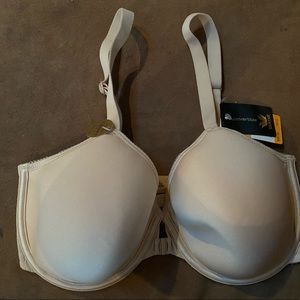 Wacoal T-shirt bra with convertible straps.